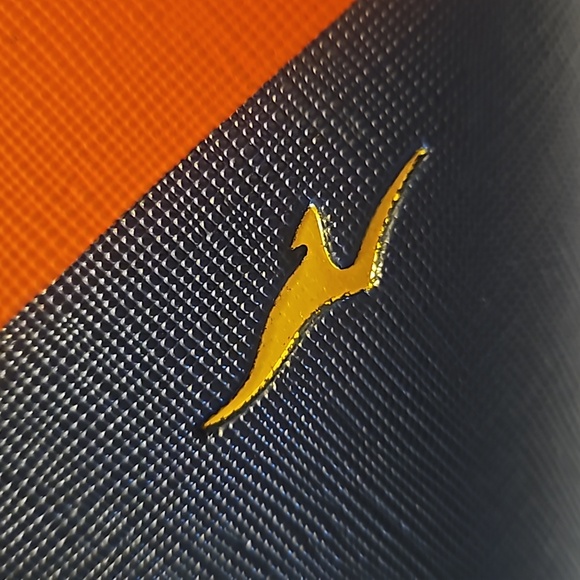 Qantas Aviation Navy Red Business Class Centenary 100 Years Amenity Cosmetic Bag - Picture 3 of 8